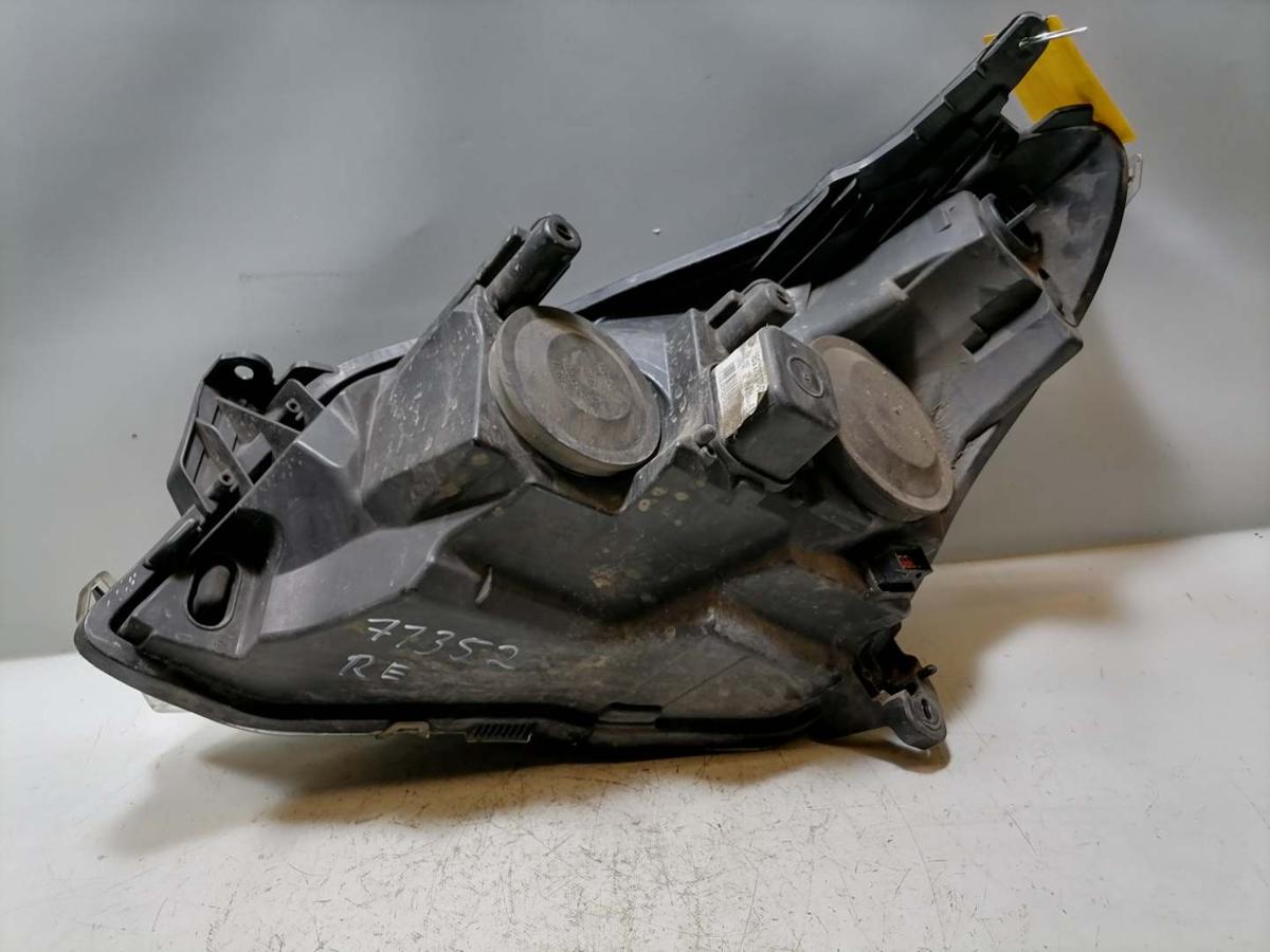 Opel Astra H original Scheinwerfer vorn rechts Halogen Bj.2004